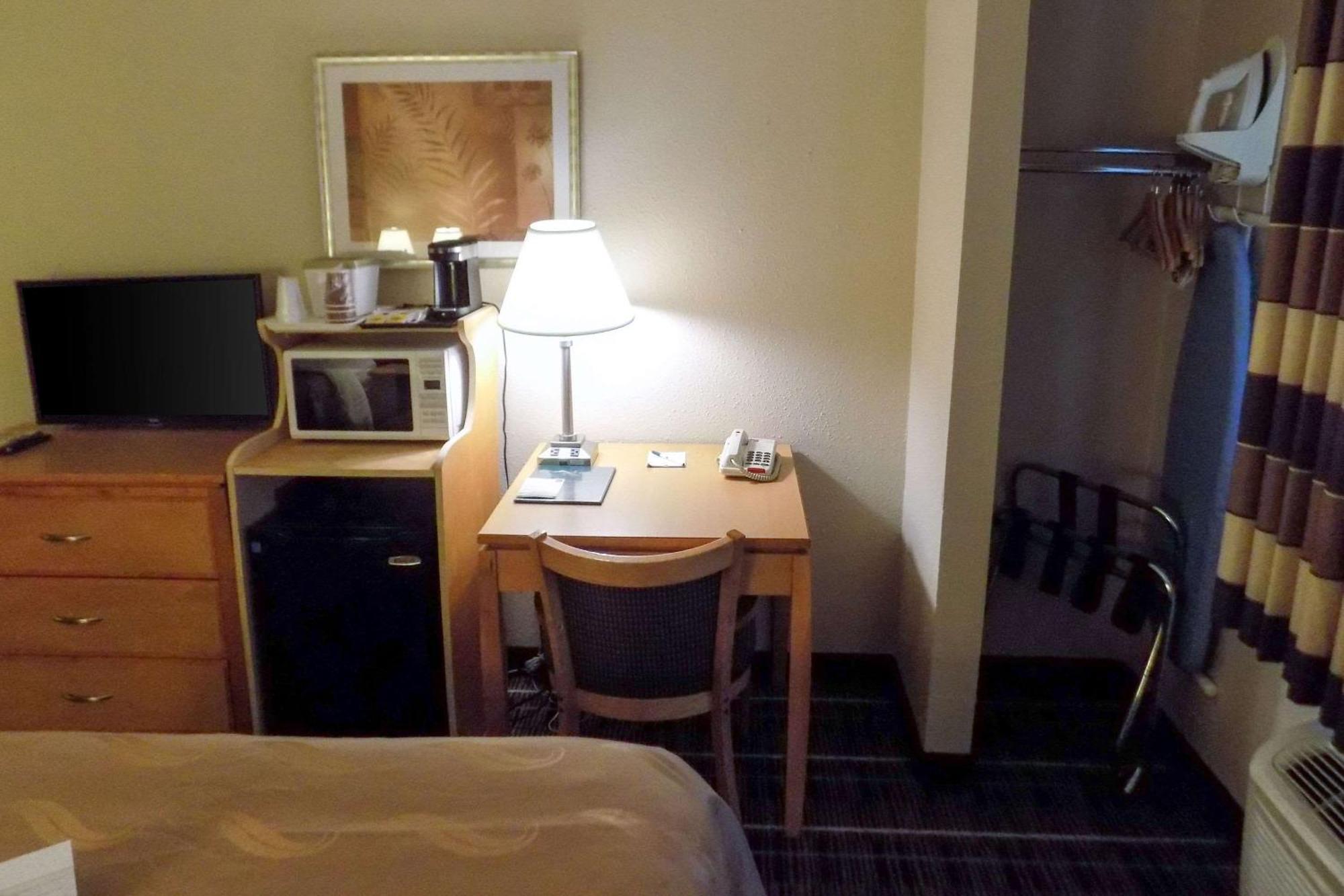 Quality Inn Dfw Airport North - אירווינג מראה חיצוני תמונה