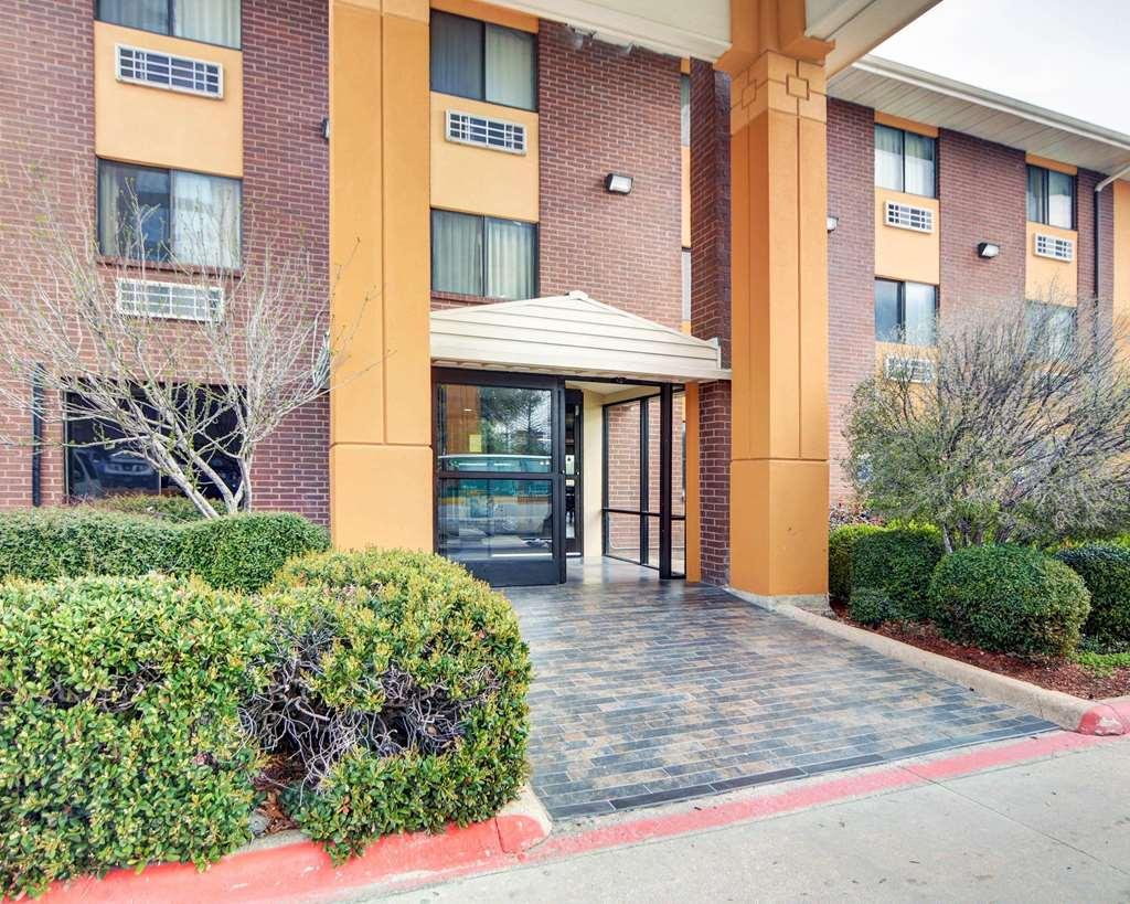 Quality Inn Dfw Airport North - אירווינג מראה חיצוני תמונה